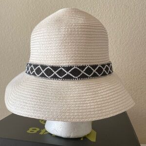 Physician Endorsed black and white beaded sun hat